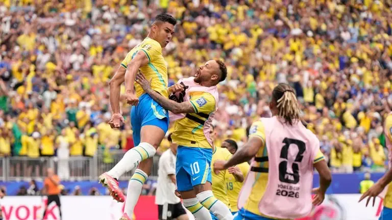 2026年世界杯:巴西2-1日本 - 加布里埃尔·马丁内利绝杀晋级