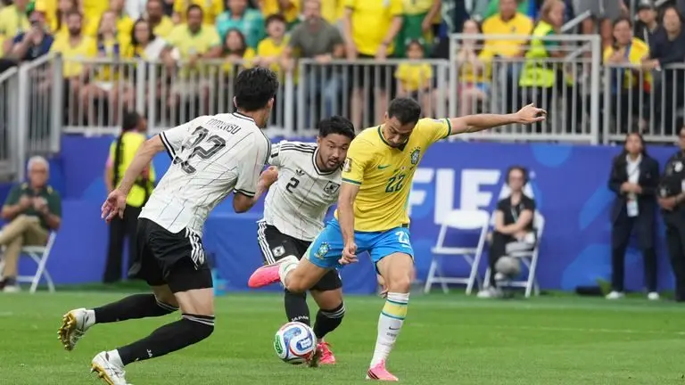 2026年世界杯:巴西2-1日本 - 加布里埃尔·马丁内利绝杀晋级