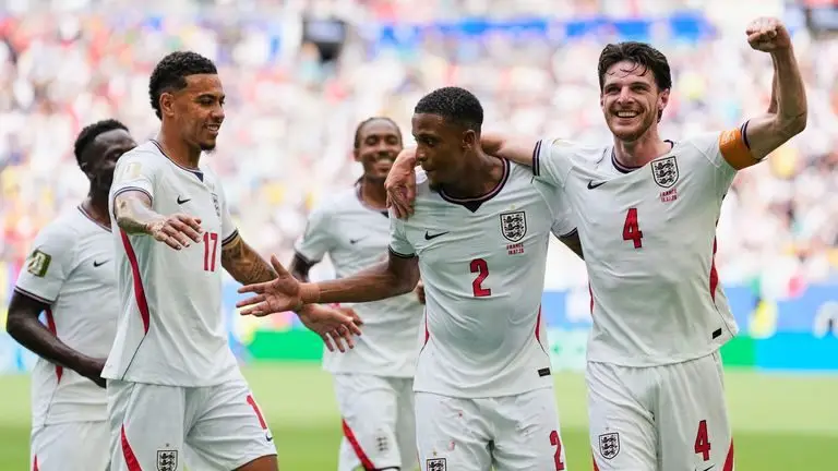 2026年世界杯 - 法国4-6英格兰:萨卡的帽子戏法助三狮军团在10球惊心动魄的比赛中获得第三名