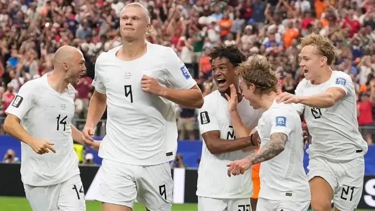 2026年世界杯：科特迪瓦1-2挪威 - 哈兰德在最后时刻打入制胜球，助挪威晋级16强对阵巴西