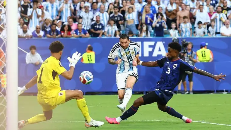 2026年世界杯：阿根廷3-2胜佛得角，卫冕冠军避免历史最大冷门