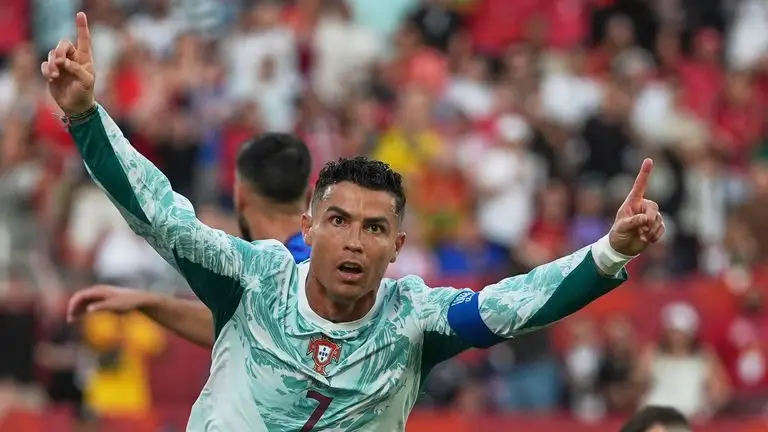 2026年世界杯：葡萄牙2-1克罗地亚 - 克里斯蒂亚诺·罗纳尔多的梦想在VAR争议中继续