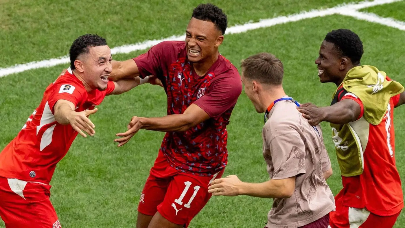 2026年世界杯：瑞士0-0哥伦比亚（点球：4-3） - 瑞士通过点球晋级四分之一决赛，将对阵阿根廷